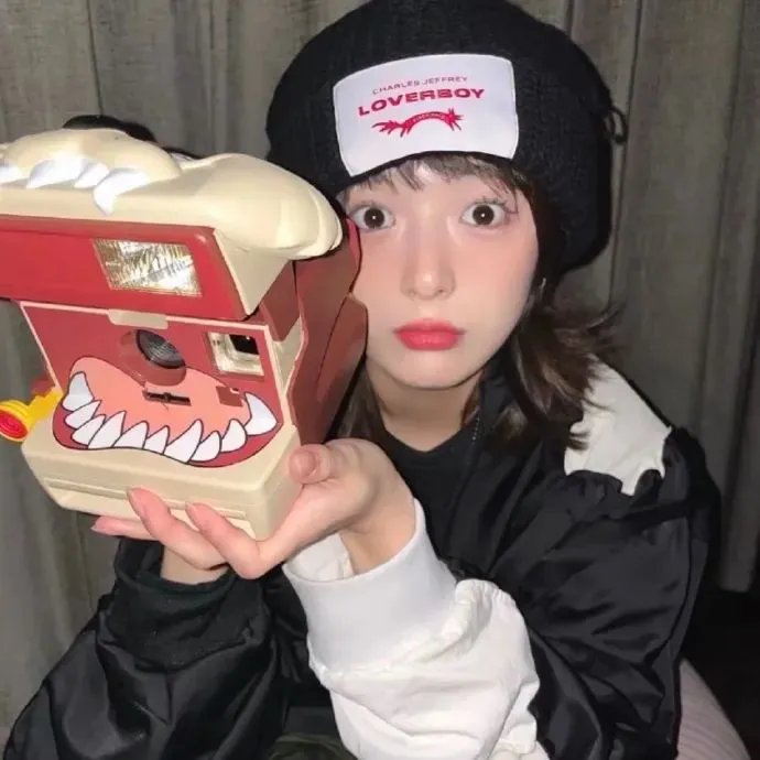 裙底春